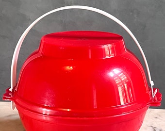 Seltener roter Vintage-Picknickkorb Bull Space Age 1970, hergestellt in Italien, Stücke