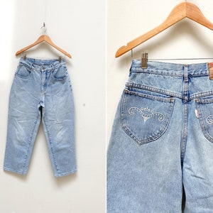 Vintage 90s Riders Jeans Women Blue Jeans W30 Back Pocket Embroidery Jeans Cropped Blue Jeans High Waist Light Wash Jeans Embroidered Jeans