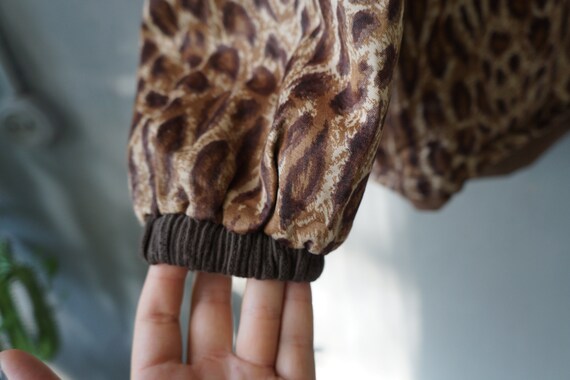 Vintage 90s Leopard Jacket Fur Hood Jacket Animal… - image 6