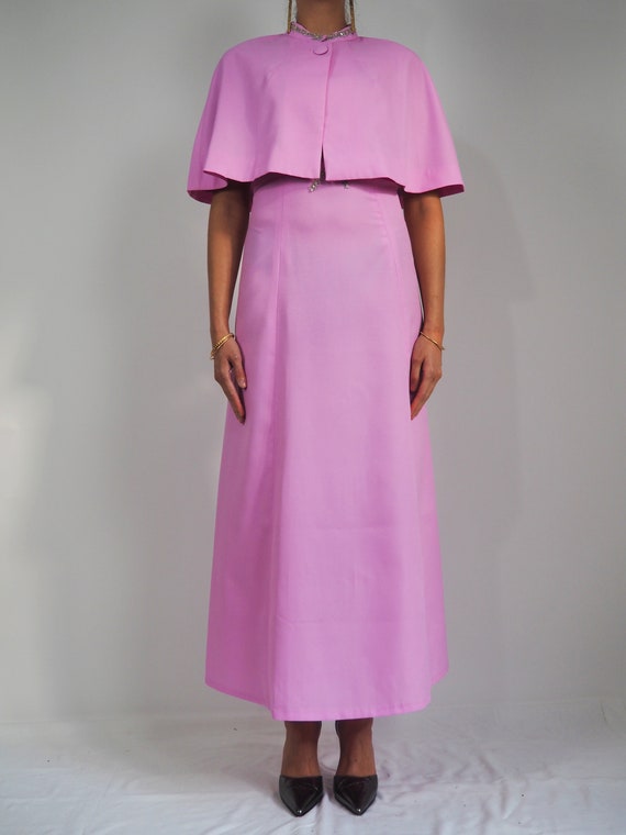 Robe longue brodée avec cape assortie /Embroider