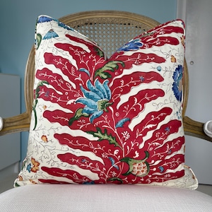 Brunschwig and Fils「Rivière」の赤い綿100%の枕カバーです。