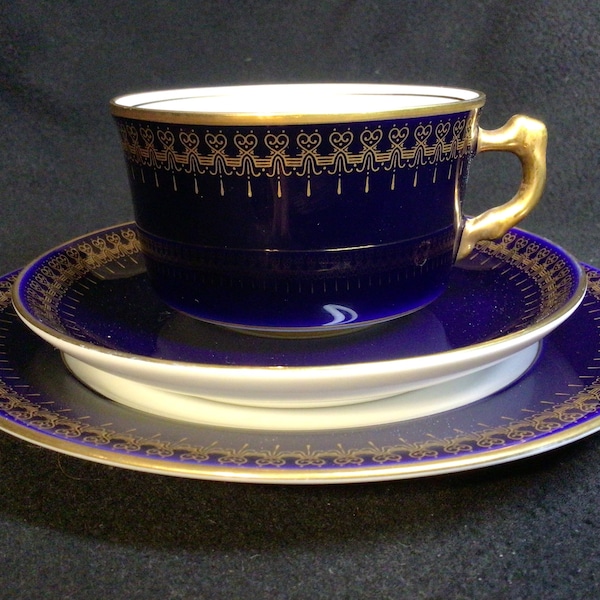 Cobalt blue and gold Demi tasse trio by Romanov