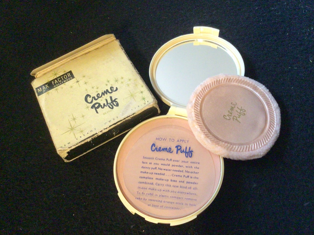 ヴィンテージ MAX FACTOR フェイクグリーンプレスド コンパクト ヴィンテージ MAX FACTOR フェイクグリーンプレスド コンパクト