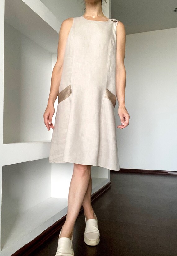 Beautiful vintage linen dress with lining and pockets… Gem