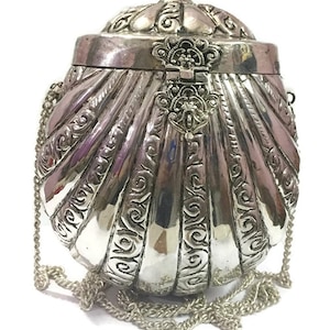 Antique Metal Clutch Indian Handmade Silver Metal Party Sling Bag /ethnic  Handmade Vintage Style Purse Hand Clutch Minimal Fashion Sling Bag 