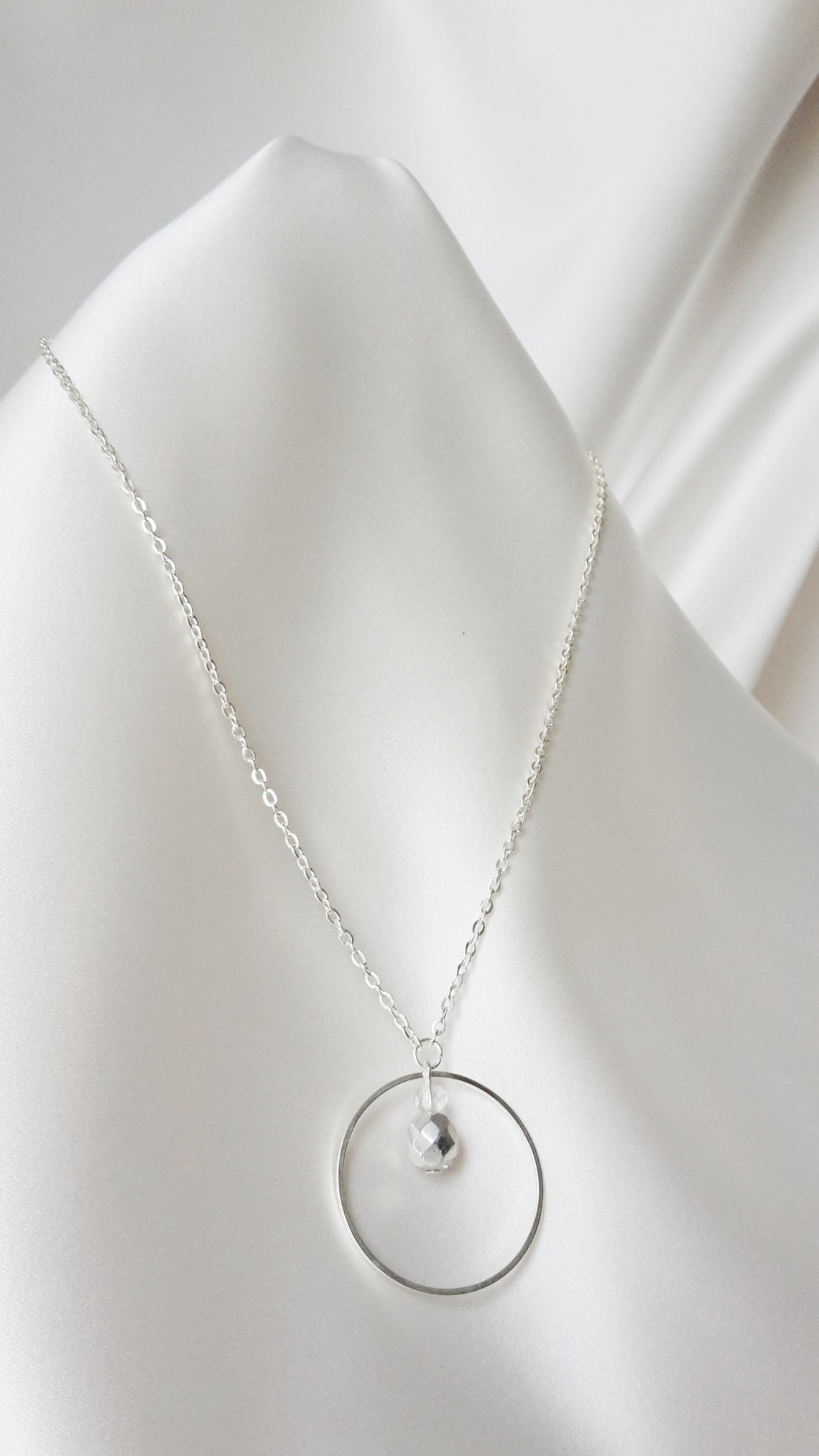 Collier Fin Argenté Avec Pendentif Cabochon Kaki - SHAMAYA KREA - Neuf