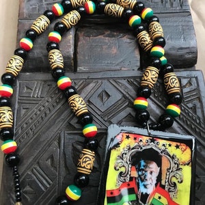 Prince Emmanuel Rastafarian’s boboshanti necklace
