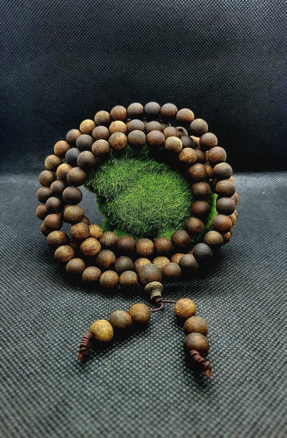 Agarwood bracelets, yoga meditation beads, jewelry, necklaces, rosary,  authentic Buddhist supplies 20mm * 12: Buy Online at Best Price in UAE -  Amazon.ae
