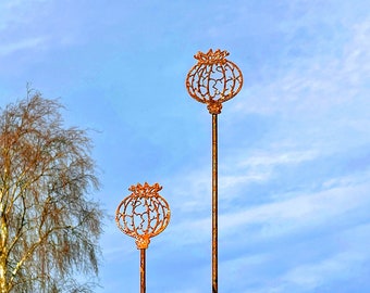 Poppy Garden Sculpture, Plant Support Stake Sign, Exterior Metal Decor for Modern Farmhouse & Porch, Flowerbed Decorations