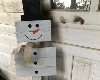 Rustic Snowman. Pallet Wood Snowman.