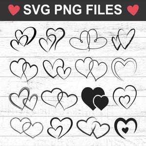 Puede incluir: Una colección de diseños de corazones negros en varios estilos, incluyendo contornos, formas superpuestas y rellenos sólidos. El texto "SVG PNG FILES" se muestra en la parte superior, con un corazón rojo a cada lado. El fondo es de vetas de madera blanca.