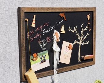 große Pinnwand Magnettafel Kreidetafel mit Buche Holzrahmen geölt, mit 6 Pinnfiguren, 70 x 44 cm groß für Küche, Café, Büro, Kinderzimmer