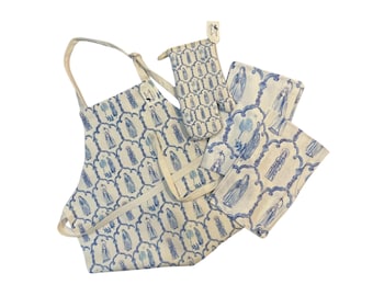 Katholisches Küchen-Set | Mary Schürze, Topflappen & Handtücher