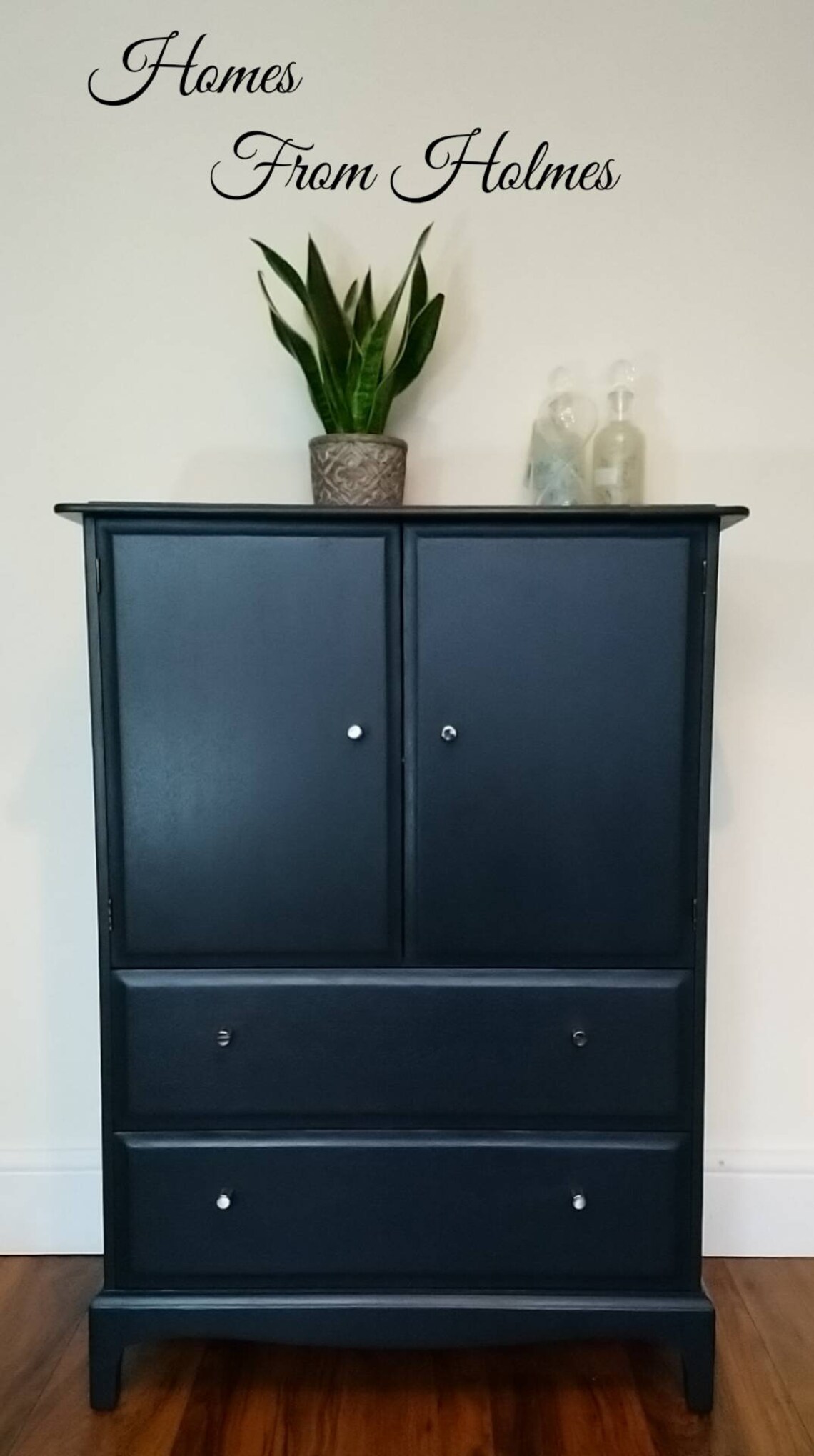 stag linen cupboard
