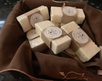 SOOTHING Honey Oatmeal Bar Soap - Soft Citrus Scent