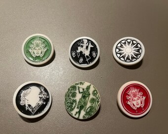 Vintage set of six Artid buttons