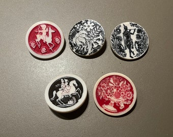 Vintage set of five Artid buttons