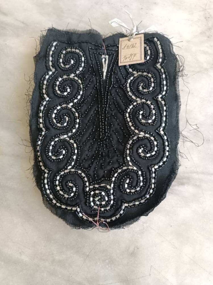 1920s black and white beaded motifs