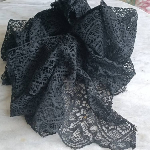 Antique black silk wide bobbin lace trim