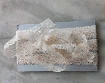 Antique white bobbin lace trim