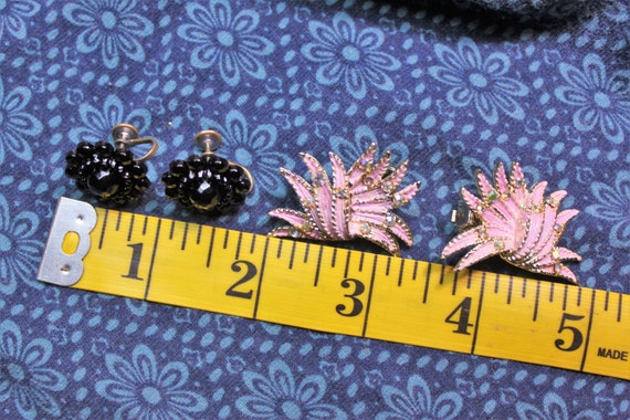 VINTAGE EARRINGS 2 PAIRS Showy Rhinestone Pink Pa… - image 7