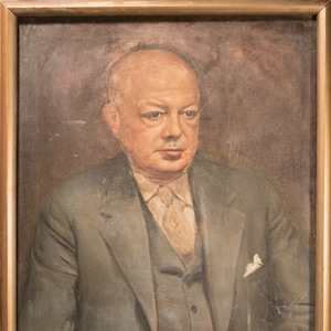 Excellent Antique Oil Painting Portrait of Gentleman Illegibly Signed, Quality!