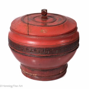 Antique Chinese Round Wood Lacquer Box, Qianlong Mark, Hand Painted w/ Coy, NICE