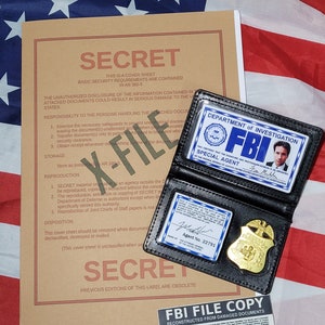 Fox Mulder Dossier Fbi + id badge wallet