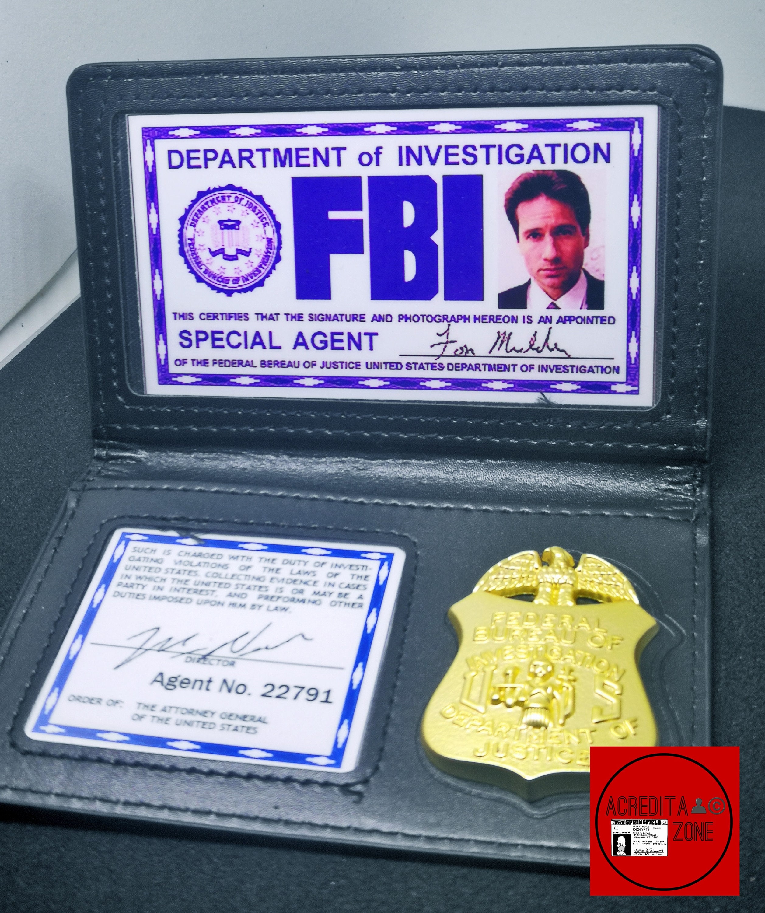 KIT Mulder and Scully Official Badges lot of 2. - Etsy