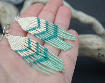 Beaded fringe earrings , handwoven earrings with glass beads, modern seed bead earrings, white, green, unique beaded earrings, gift for her