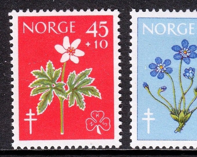 1960 Tuberculosis Relief Fund Flowers Set of Two Norway Postage Stamps