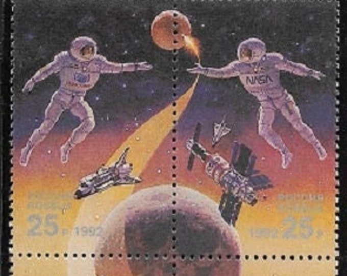 1992 International Space Year Block of Four Russia Postage Stamps Mint Never Hinged