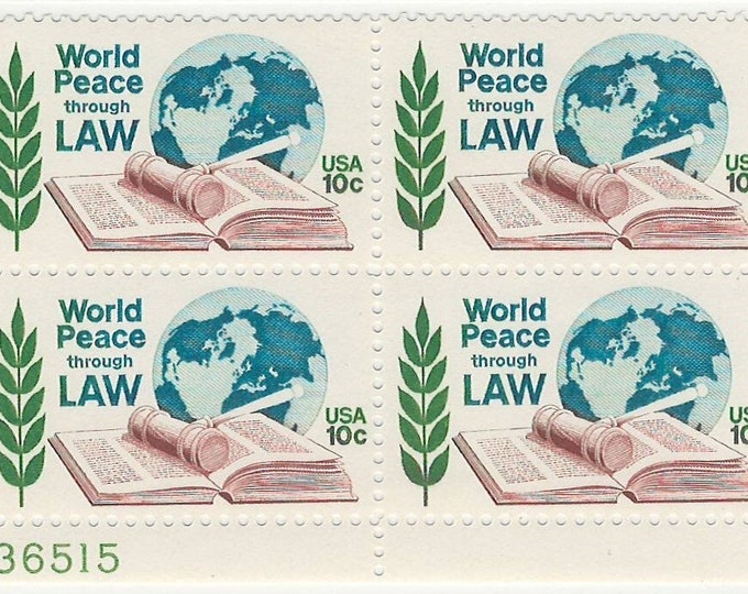 1975 World Peace through Law Plate Block of Four 10-Cent US Postage Stamps Mint Never Hinged