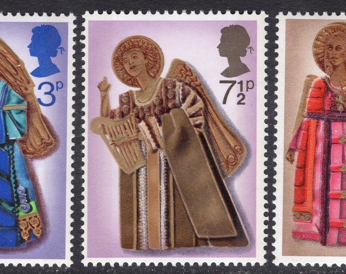 1972 Christmas Angels Set of Three Great Britain Postage Stamps Mint Never Hinged