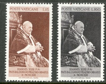 1963 Pope John XXIII Set of 2 Vatican City Postage Stamps Mint Never Hinged