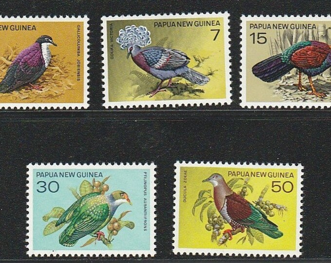 1977 Doves and Pigeons Set of Five Papua New Guinea Postage Stamps Mint Never Hinged