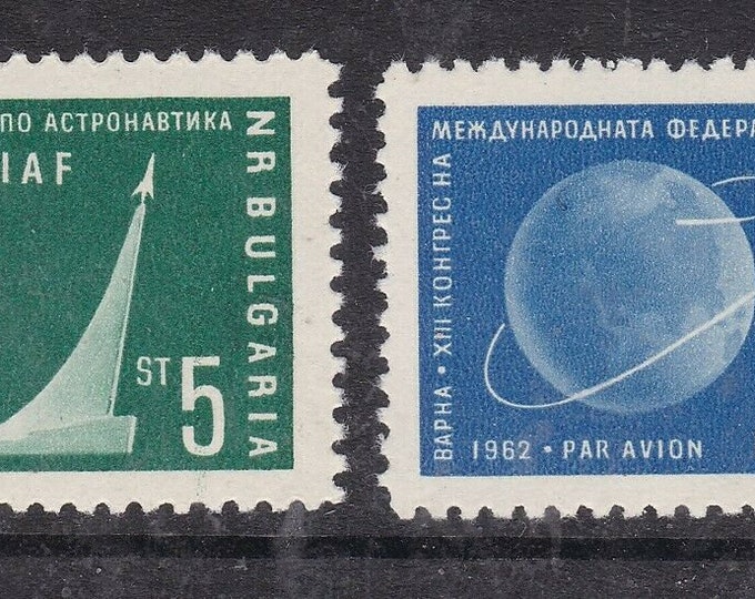 1962 Astronautics Space Research Set of 2 Bulgaria Airmail Postage Stamps Mint Never Hinged