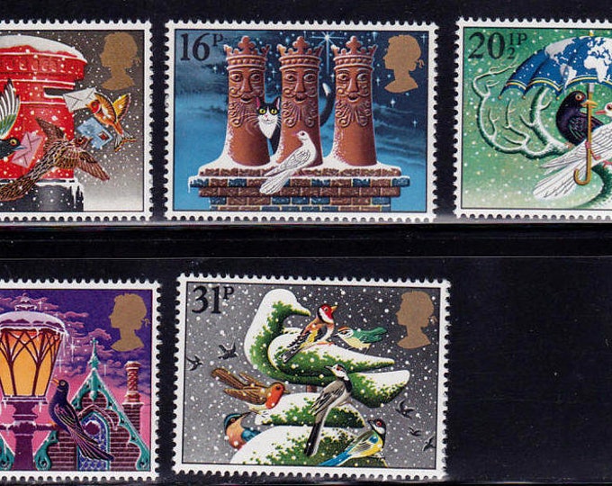 1983 Christmas Doves Set of Five Great Britain Postage Stamps Mint Never Hinged