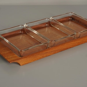 Bol para aperitivos de estilo vintage, hecho de madera de teca y vidrio, para servir, década de 1960.