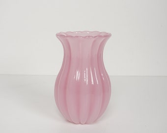 Archimede Seguso Vetro d'Arte Vetri Murano Vase Italy ribbed 70s 80s glass pink Italia glass vase design design classic