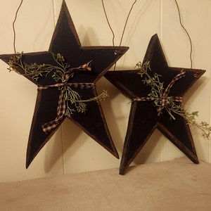 Primitive Black Wood Star Wall Decor: Rustic Home Accent