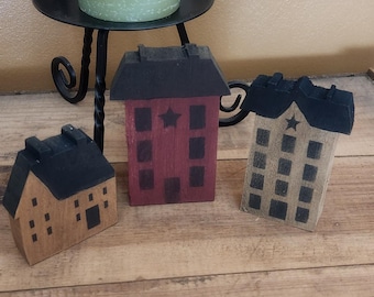 Primitive Saltbox Houses: Mini Tier Tray Decor, Set of 3