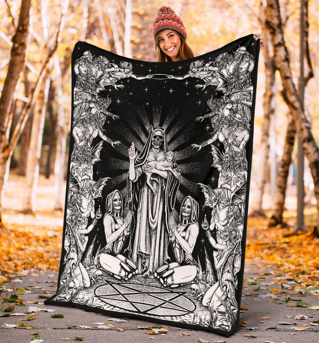 Satanic Pentagram Palm Demon Nun Blanket Demon Bombardment Black