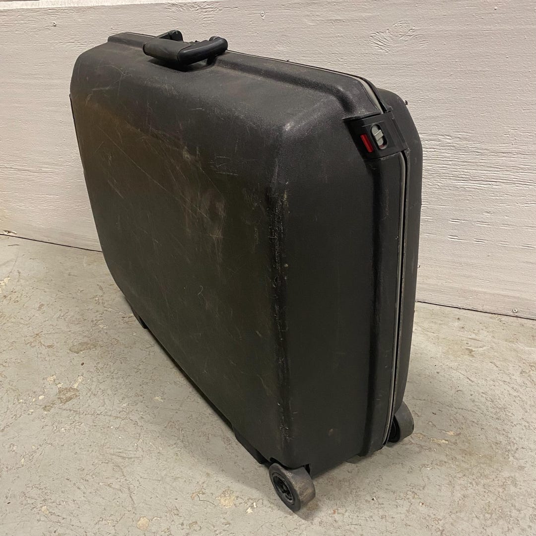 Vintage Samsonite Black Oyster GLS Hard Shell 30 Inch