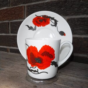 Wedgwood &quot; Cornpoppy&quot; Cup and Saucer Susie Copper Design Poppies