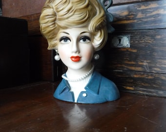 Napco Japan Lady Head Vase Pearl Necklace and Earrings. - Etsy 日本 Napco Japan Lady Head Vase Pearl Necklace and Earrings. - Etsy 日本