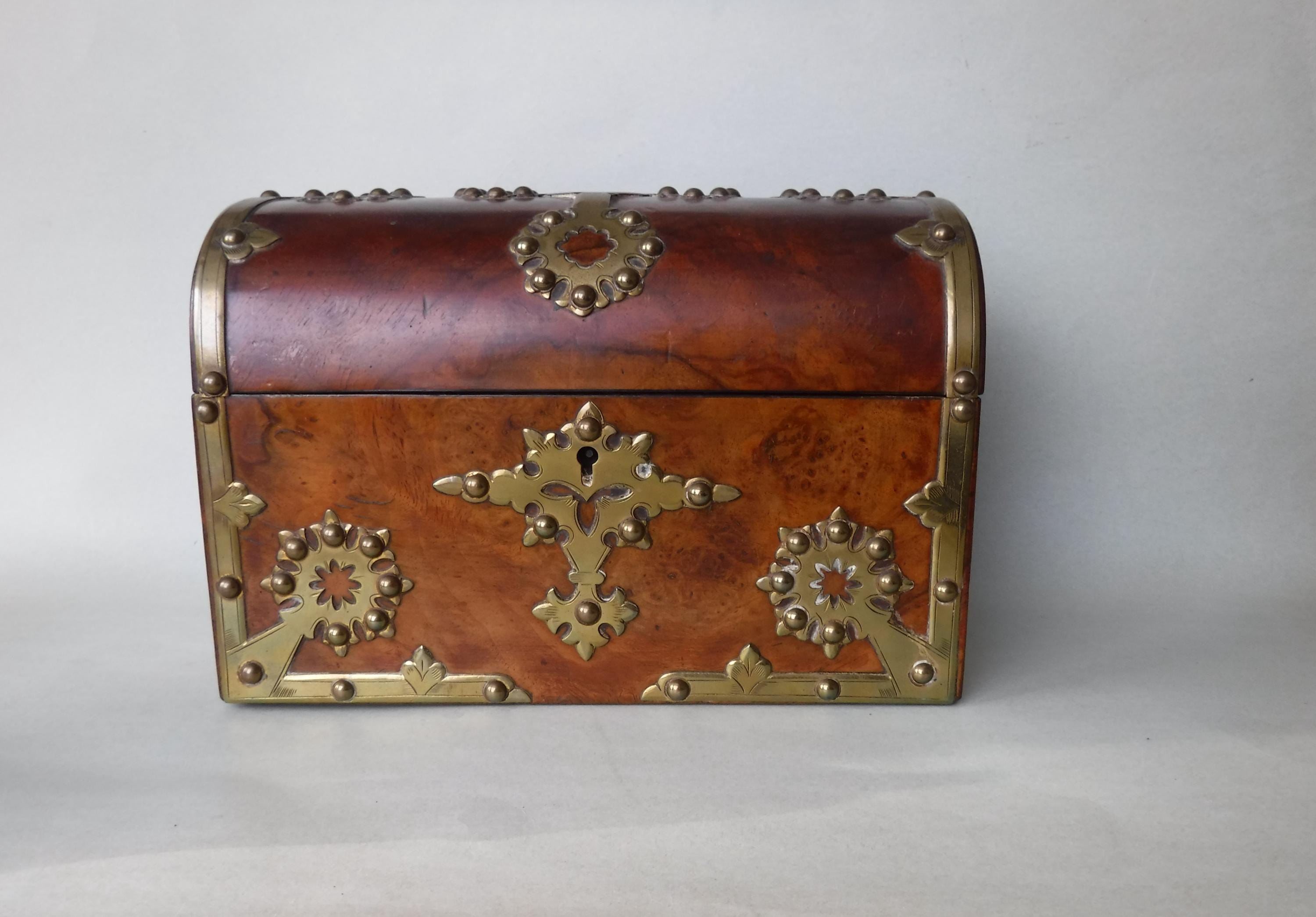 No.仏蘭西館　アンティーク　トレイ♥️　バロック　アールヌーボー　ヴィクトリア Rare Antique Victorian 1850 English Burl Wood Tea Caddy Dome Top
