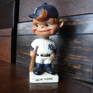 1960s Bobblehead - Etsy Canada