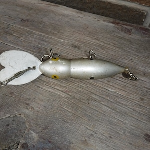 Vintage Texas Whopper Stopper Hellbender White Fishing Lure