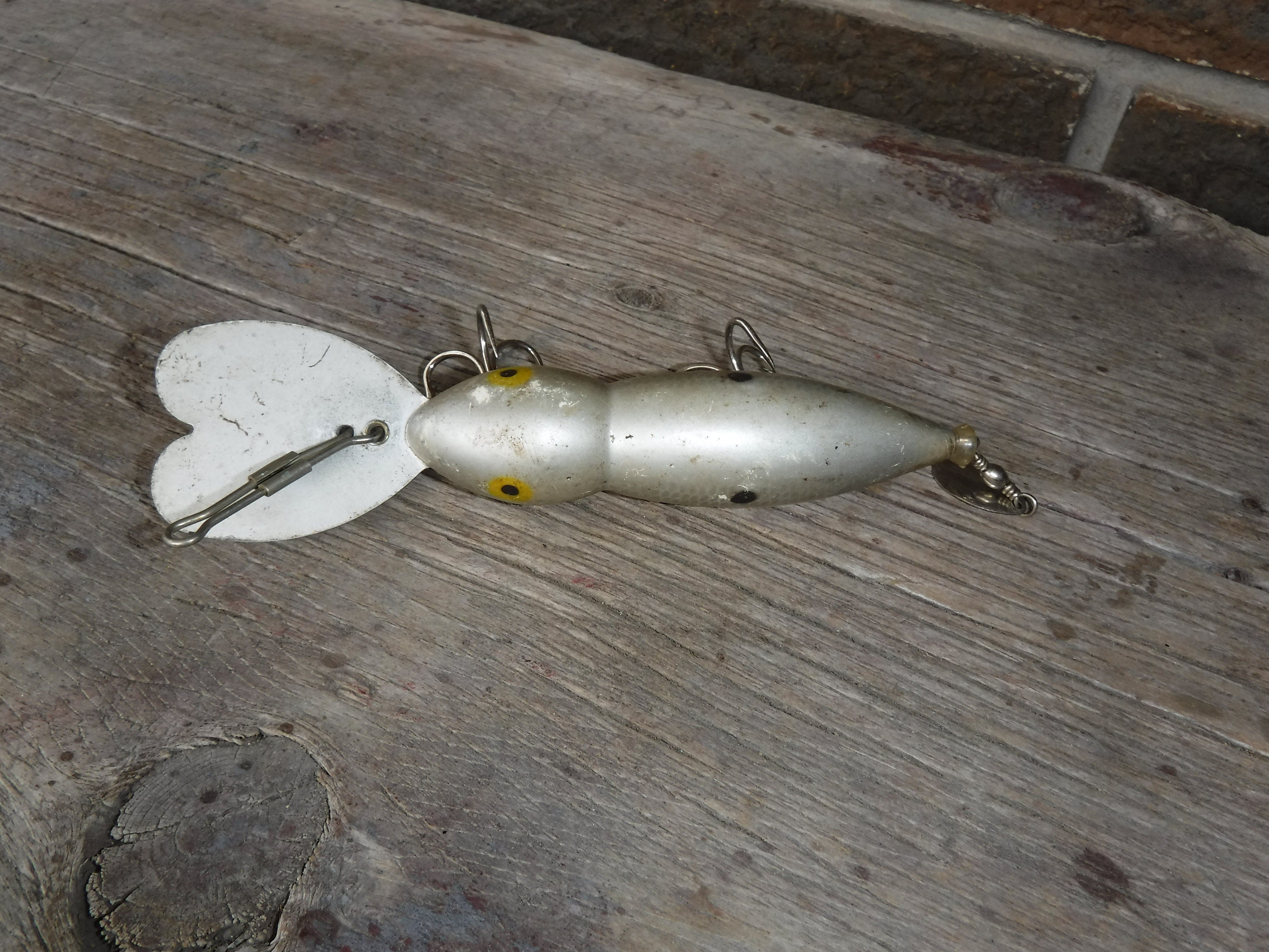 Vintage Texas Whopper Stopper Hellbender White Fishing Lure 